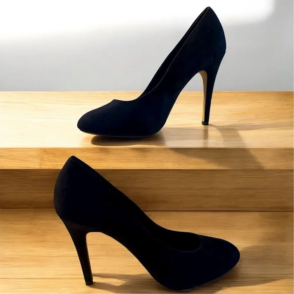 Rock & Republic Women's Black Faux Suede Gwen Stiletto Pumps Almond Toe Heel